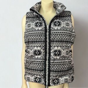 Lands’ End Fair Isle Down Puffer Vest Women’s M 10-12 NWT Snowflake Cabincore